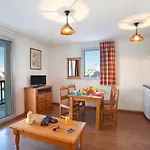 Goelia Le Hameau De Balestas Germ