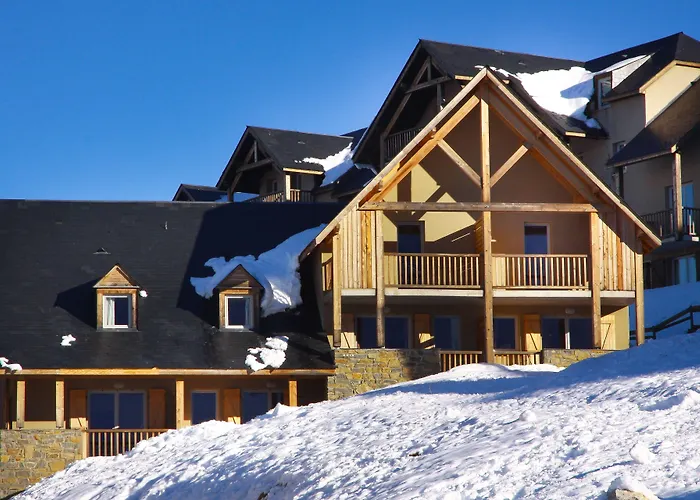 Goelia Le Hameau De Balestas 3*