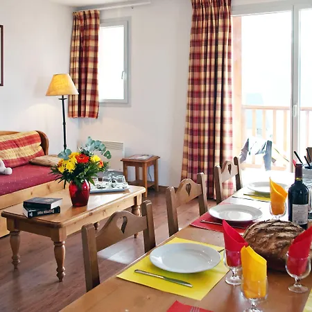 Goelia Le Hameau De Balestas Aparthotel Germ