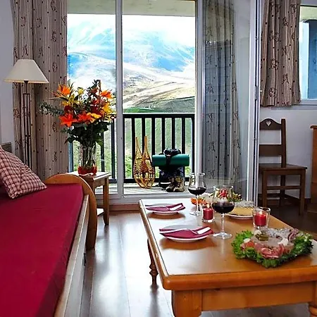 Goelia Le Hameau De Balestas 3*