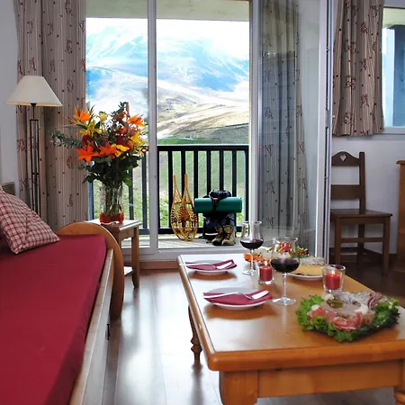 Apartmanhotel Goelia Le Hameau De Balestas Germ
