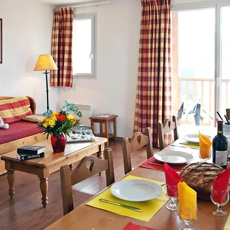 Goelia Le Hameau De Balestas