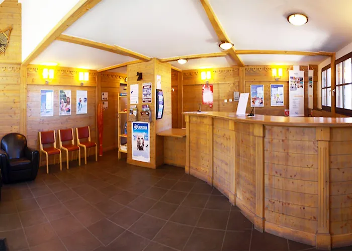 Aparthotel Goelia Le Hameau De Balestas 3*