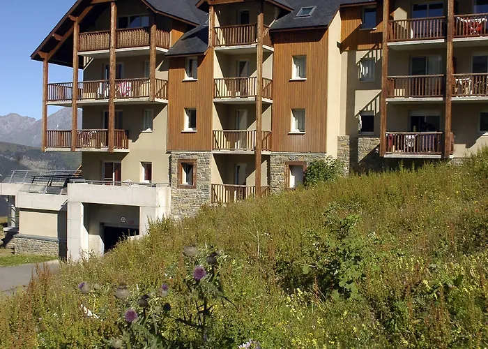 Aparthotel Goelia Le Hameau De Balestas