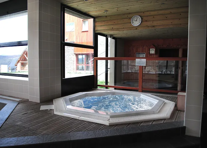 Aparthotel Goelia Le Hameau De Balestas