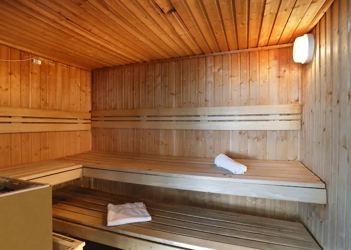 Goelia Le Hameau De Balestas Aparthotel 3*