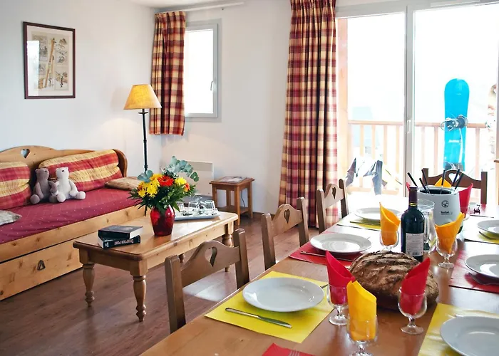 Goelia Le Hameau De Balestas